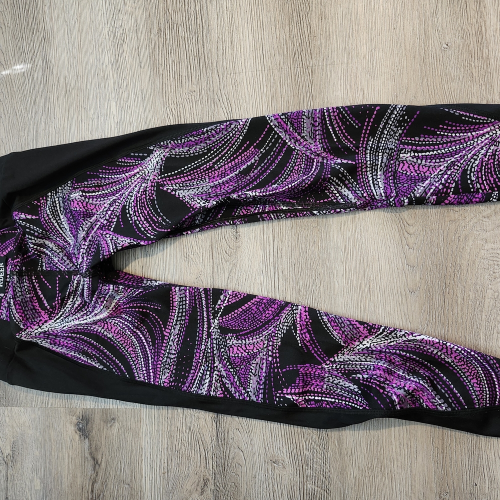 K-DEER Vibrant Pink and Black Leggings